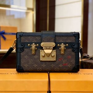 <AUTHENTIC>Louis Vuitton Petite Malle Monogram Canvas Crossbody Bag